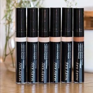 - Mary Kay light Bronze Concealer